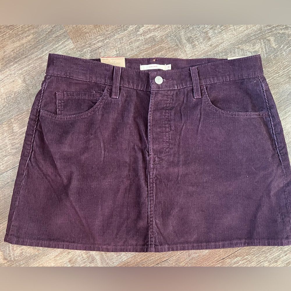 Levi's Corduroy‎ Icon Skirt-Size 30